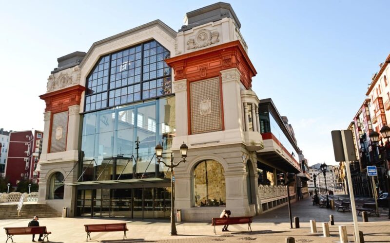 Bilbao architecture and churches tour - Logistics and Practical Details