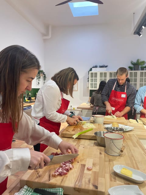 Bilbao: Basque Pintxos and Tapas Cooking Class - Tasting the Fruits of Your Labor with Wine and Charcuterie