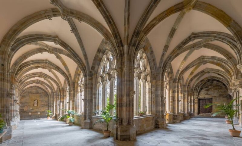 Bilbao: Bilbao Cathedral and San Anton Church Entry Ticket - What Sets This Tour Apart in Bilbao