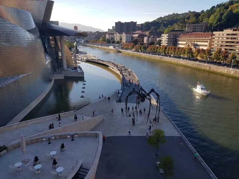 Bilbao: Guggenheim Bilbao museum Ticket included in spanish - Key Points