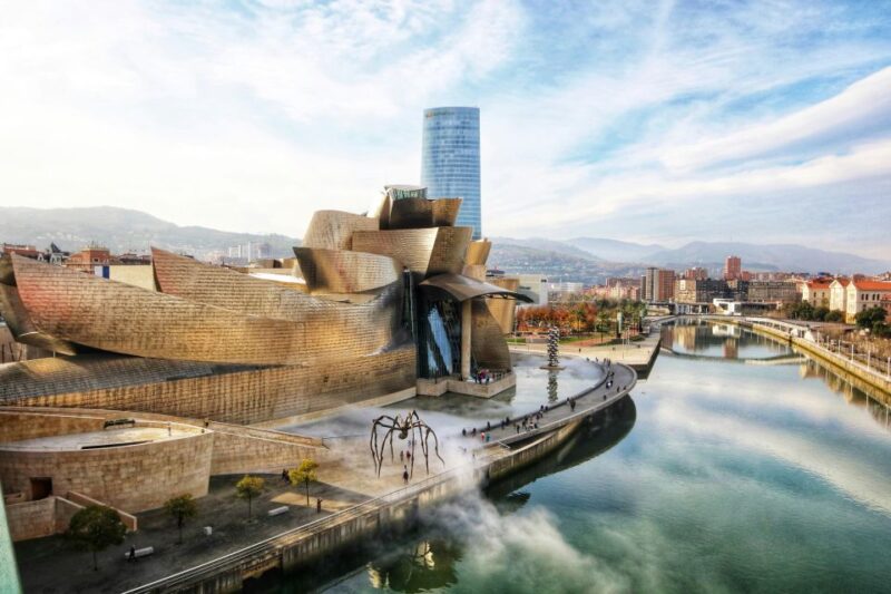 Bilbao: Guggenheim Museum Private Guided Visit - Discover the Guggenheim Bilbao with a Private Guide for an In-Depth Experience