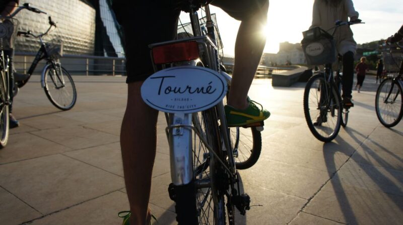 Bilbao: Guided Highlights Small Group E-Bike Tour - Discovering Bilbao’s Historic Old Town and the Casco Viejo