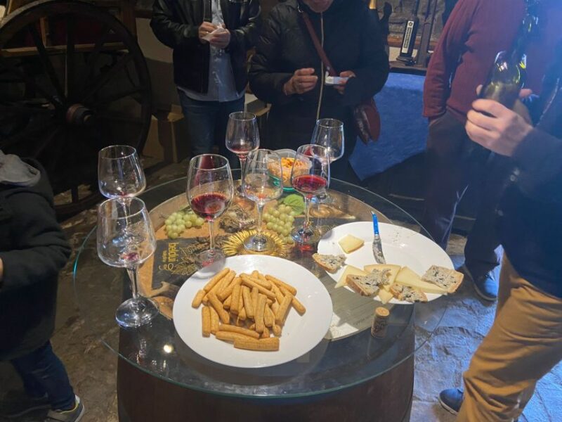 Bilbao: Guided Txacoli Wine Tasting - Limited Food Options and Tips for Guests
