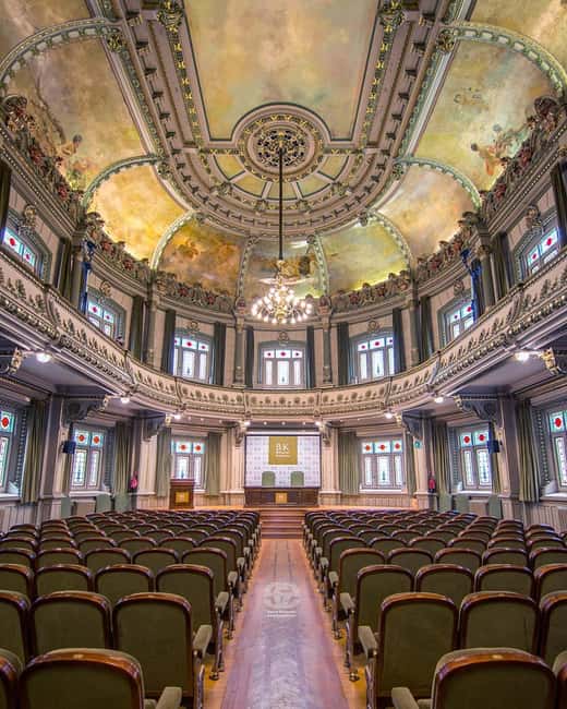 Bilbao Historical Tour in small group - Discover Bilbaos Old Town on a Small-Group Walk