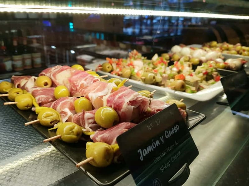 Bilbao Local Immersion with Pintxos & Drinks - Key Points