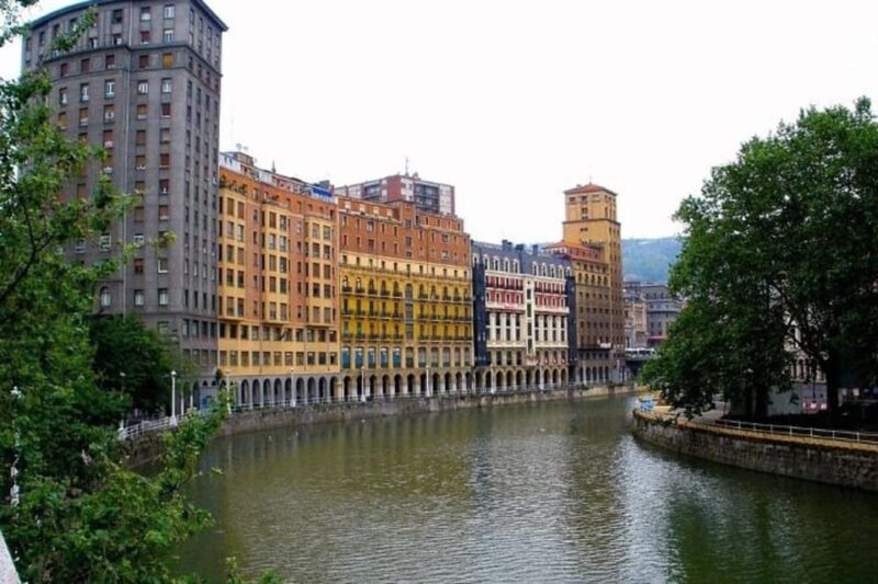 Bilbao : Private Custom Walking Tour with a Local Guide - The Experience of a Private and Customizable Tour