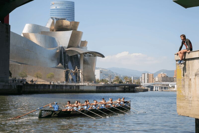 Bilbao: Skip-the-Line Guggenheim Museum Guided Tour - Who Will Appreciate This Tour Most?