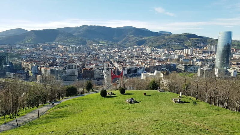 Bilbao Walking Tour and cable car in spanish - The Cable Car Ride to Mount Artxanda and Its Views