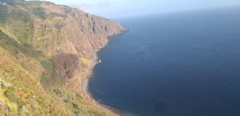 Bird Island sweet west tour - Exploring Prazeres and the Western Mountain Scenery
