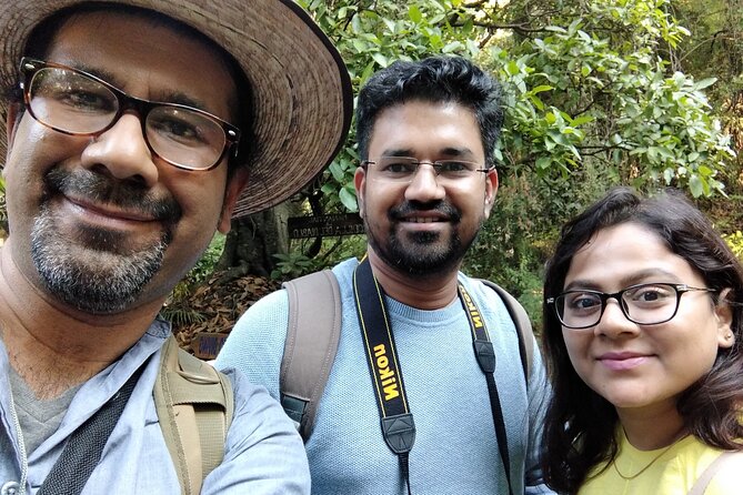 Bird Observation in the National Park of Uruapan. - Learning about Local Traditions and Nature through Visuals and Words