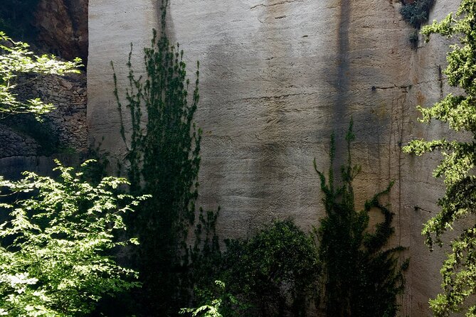 Bits of History - Half day kayak Tour with Wine delight - Paddling, Walking, and Swimming