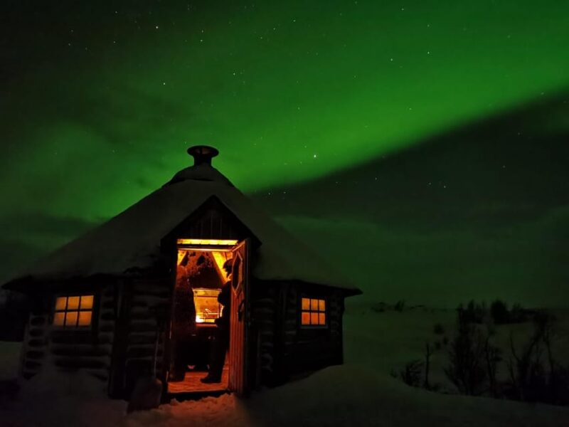 Björkliden/Abisko: Night Sky Snowmobile Tour - Mountain Stop with Fire, Snacks, and Aurora Tips