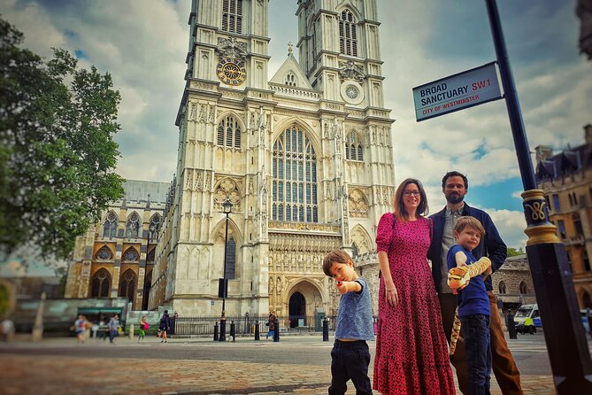 Black Cab Tour of London - Narrated Taxi Tour Guide - History Sightseeing - Discover London in a Private Black Cab with Narrated Tour