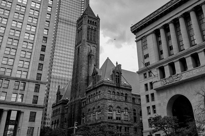 Black & Ghost Tour - Grant Street and Evening Architectural Views