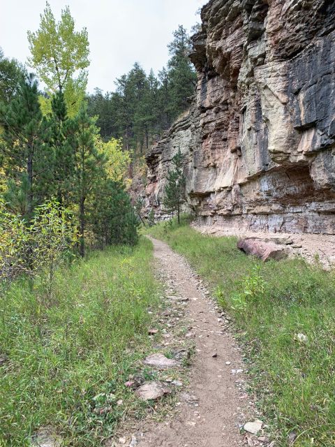 Black Hills: Private Tour of Mt. Rushmore & Flume Trail Hike - Key Points