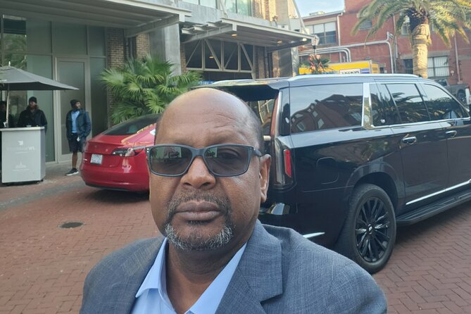 Black SUV Luxury limousines Transportation Services - Luxury Transportation in Atlanta with Black SUV Limousines