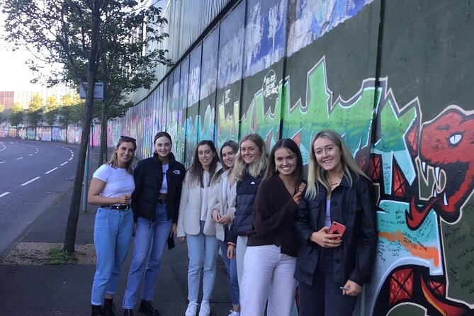 Black Taxi Tour and Crumlin Road Gaol tour Combo - The Atmosphere and Pacing of the Tour