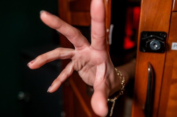 Blackout Motel Escape Room Experience in Avondale - Who Should Consider This Escape Room?