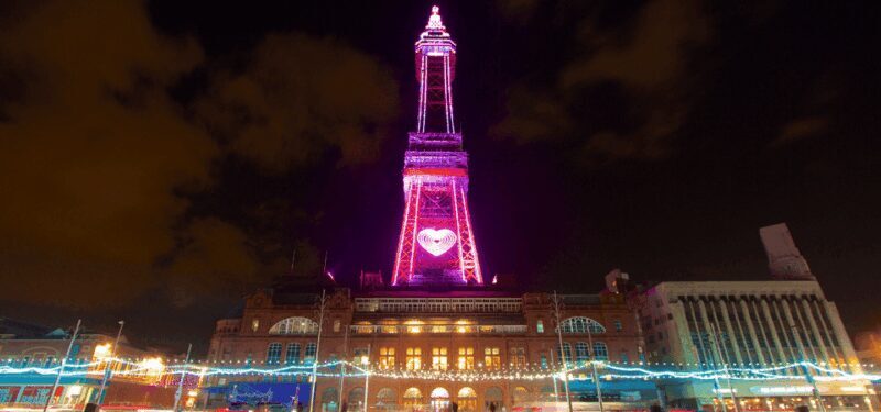 Blackpool Christmas Lights Walking Tour with an App - Key Points