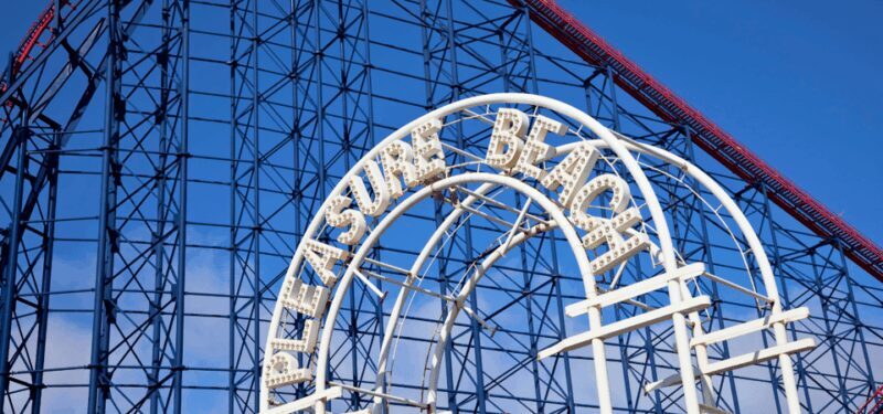 Blackpool Christmas Lights Walking Tour with an App - Food Stalls and Festive Treats Along the Way