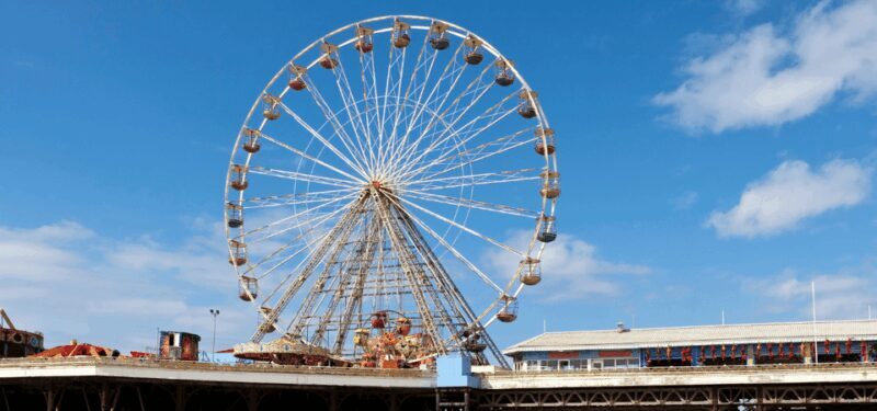 Blackpool Christmas Lights Walking Tour with an App - Flexibility and Ease with the "Trippy Tour Guide" App