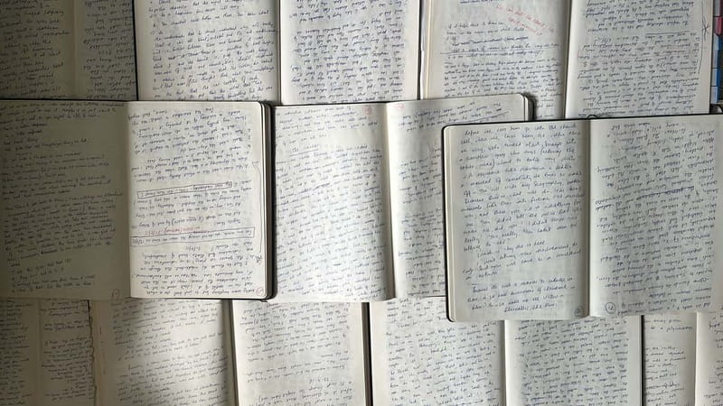 Blake & Defoe's London: Literary Tour & Writing Workshop - Visiting William Blakes Grave in Bunhill Fields Cemetery