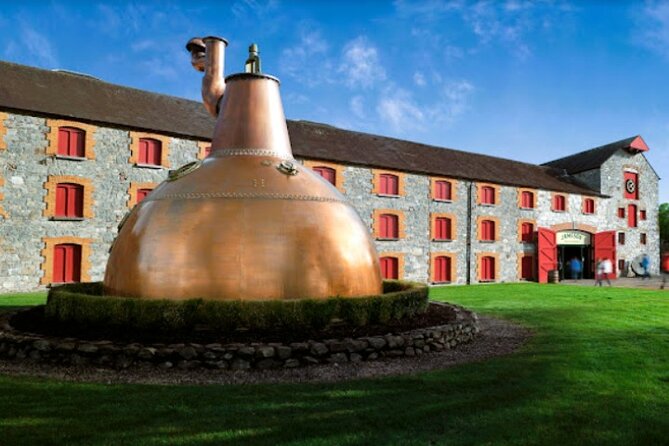 Blarney Castle and Jameson Midleton Distillery Private Day Tour - Logistics and Pacing for a Comfortable Day