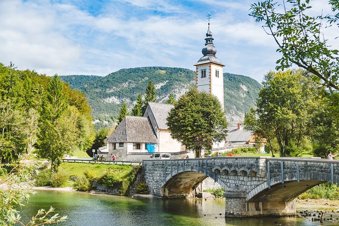 Bled & Bohinj lakes with Skofja Loka | Private trip from Ljubljana - Discovering Vintgar Gorge and Its Natural Charm