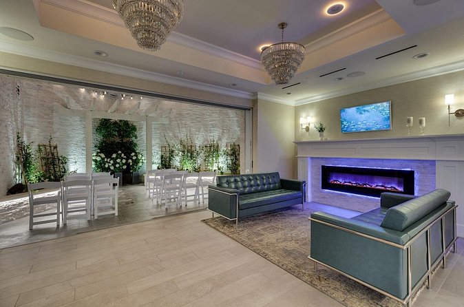 Bliss Chapel Elvis Weddings & Vow Renewal - Customization Options and Photography Packages