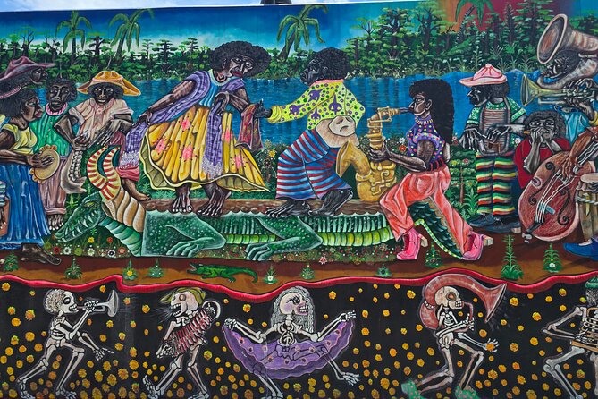 Blood and Brick: Macabre Histories of the French Quarter Tour - The Atmosphere and Pacing of the Twilight Walk