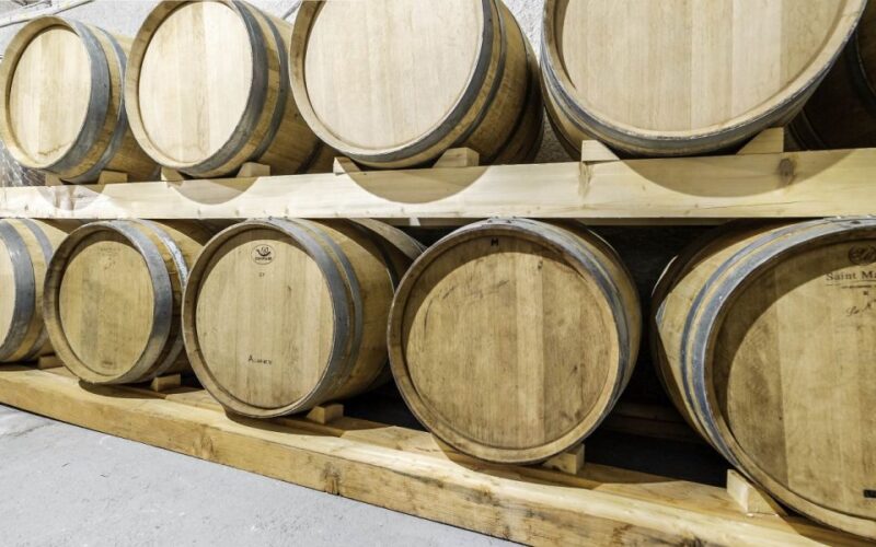 Blue and Red Lake and Wine Tasting - Discover the Blue and Red Lakes with Exclusive Wine Tasting in Dalmatia