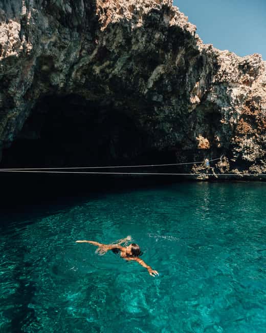 Blue Cave & 5 Islands With swimming and snorkeling - Discovering Stiniva Bay and Ravnik Island’s Green Cave