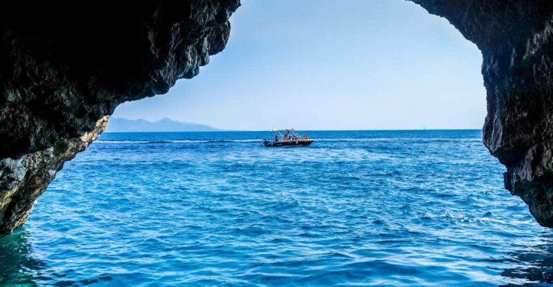 Blue Cave and Elaphiti Islands Private Speed Boat Tour - Discover the Blue Cave and Elaphiti Islands with a Private Speedboat