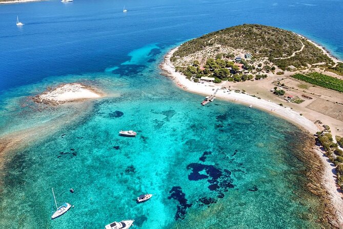 Blue Cave and Hvar Boat Tour: Small-Group from Split or Brac - Exploring Komiza on Vis Island