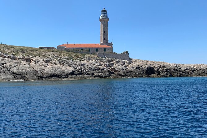Blue Cave and Town Hvar with 5 Island Boat Tour - Discovering Stiniva Cove’s Unique Natural Beauty