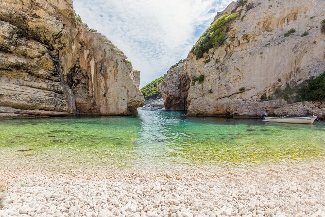 Blue Cave, Blue Lagoon, Pakleni Islands Group boat tour from Hvar - Included amenities and optional costs