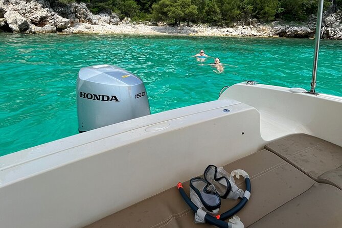 BLUE CAVE & ELAPHITI ISLANDS 4 HOURS ALL INCLUSIVE boat tour - The Blue Cave Experience: Deep Colors and Unique Atmosphere