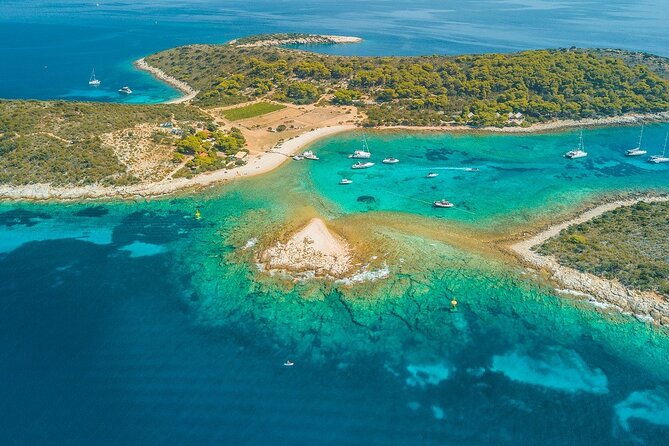 Blue cave & Hvar (5 Islands) private tour from Split or Trogir - Relaxing on Budikovac Island’s Blue Lagoon