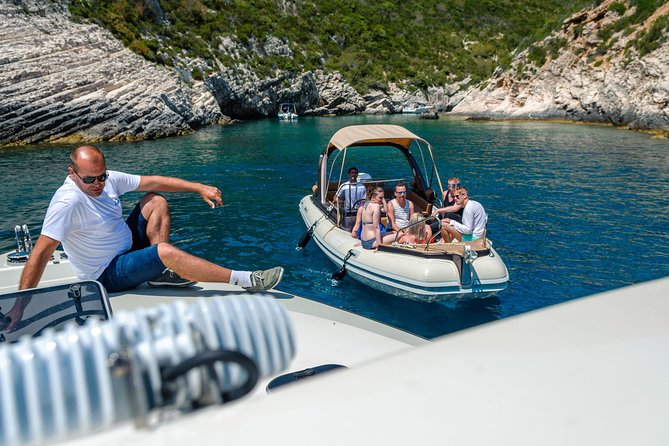 Blue Cave, Hvar and Five islands - Small-Group Tour From Split - Discovering Hidden Coves and Islands: Stiniva Cove and Budikovac Island