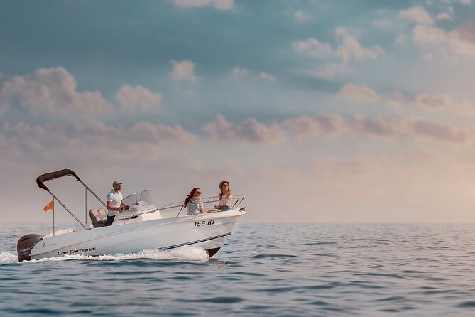 Blue Cave & Lady of the Rocks 3 hrs private tour (up to 8 pax) - Key Points