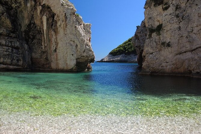 Blue Cave our Way - private 6 island tour - Lunch and Free Time on Hvar