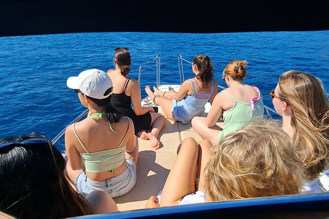 BLUE CAVE private speedboat tour with drinks - Enjoying Drinks and Snorkeling on the Speedboat