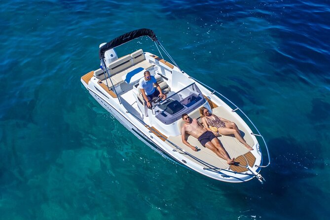 Blue Cave Three Green Caves Private Tour, free drinks and pickup - The Expertise of the Skippers and Guides