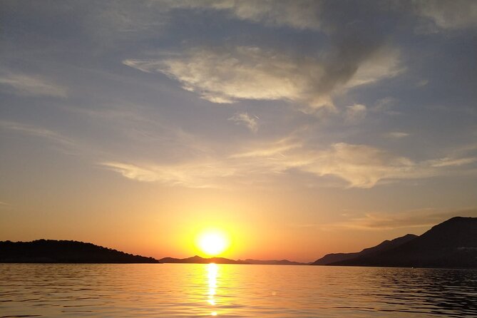 Blue cave tour - 4 caves and sandy beach - The Role of the Guides: Knowledgeable and Attentive