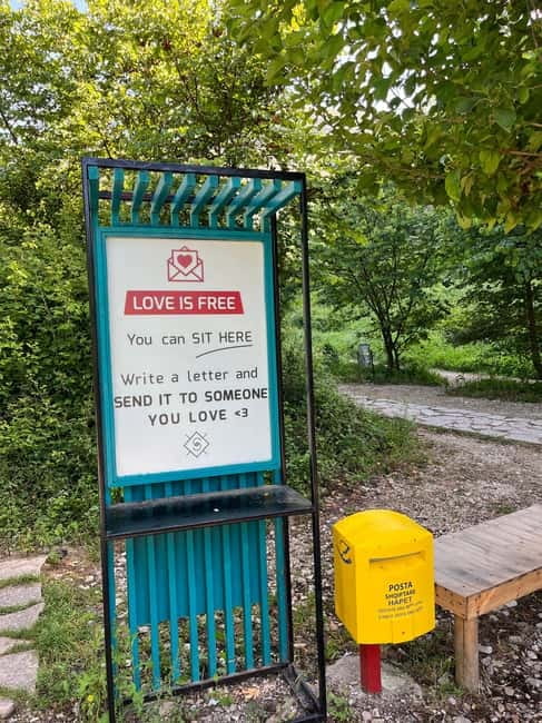 Blue Eye & Gjirokaster: 4x4 Tour and Old Bazaar - What Sets This Tour Apart from Similar Experiences