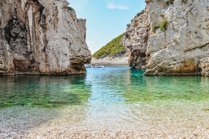 Blue & Green Cave Vis Island and Pakleni Islands Private Day Trip from Hvar - Stiniva Cove’s Dramatic Cliffs and Pebble Beach