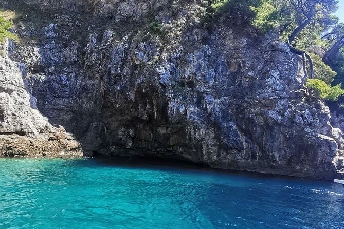 Blue & Green Cave,Sunj beach Small Group Tour with Speedboat - The Blue & Green Cave: Unmissable Highlights in Dubrovnik