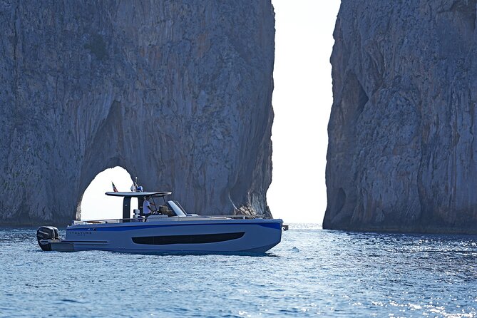 Blue Grotto and Capri by Private Boat Tour - Exploring Natural and Man-Made Landmarks: Cala del Rio and Cala del Tombosiello