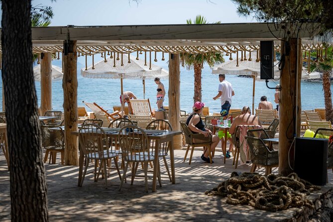 Blue Lagoon & 3 Islands Small-Group Speedboat Tour - Visiting Solta Island’s Fishing Village and Kontesa Shipwreck