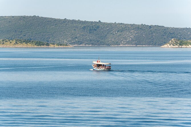 Blue Lagoon 3 Islands Tour with Lunch and Drinks Included - Comparing Similar Tours and Alternatives